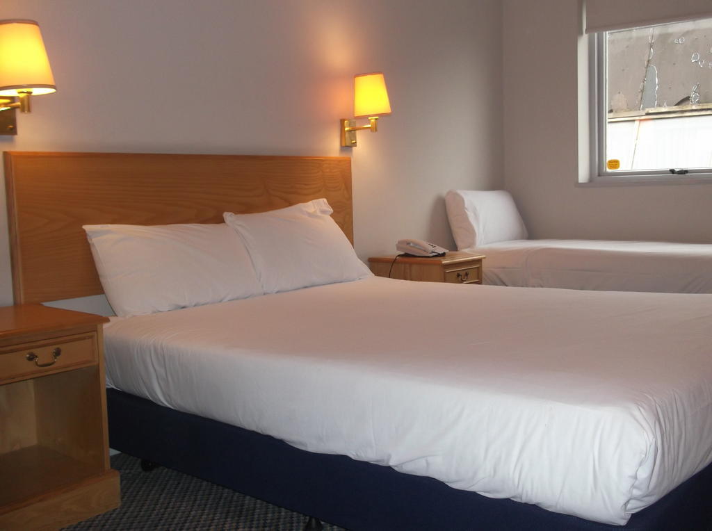 247Hotel.Com Олдъм Екстериор снимка